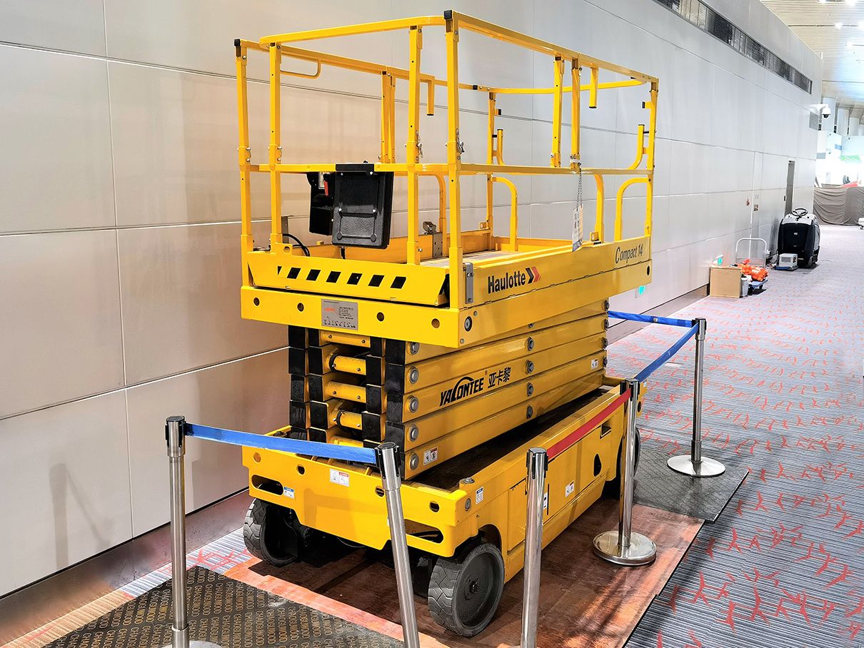 14米剪式升降車