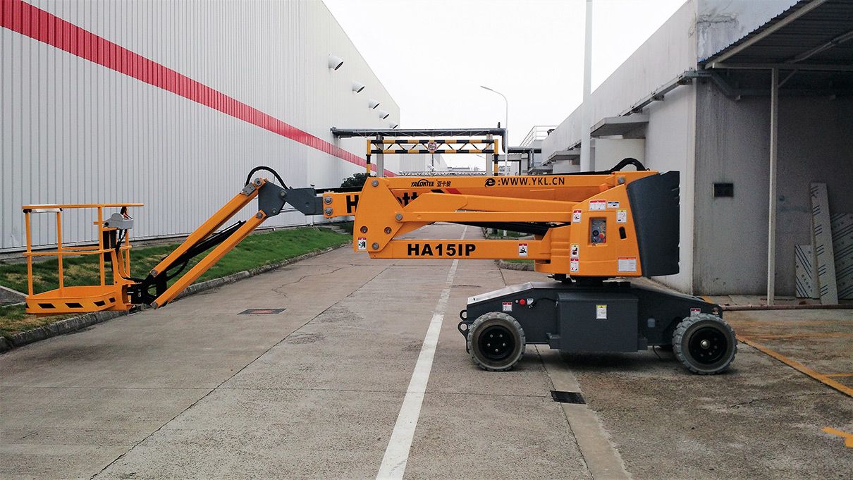 15米曲臂式升降機